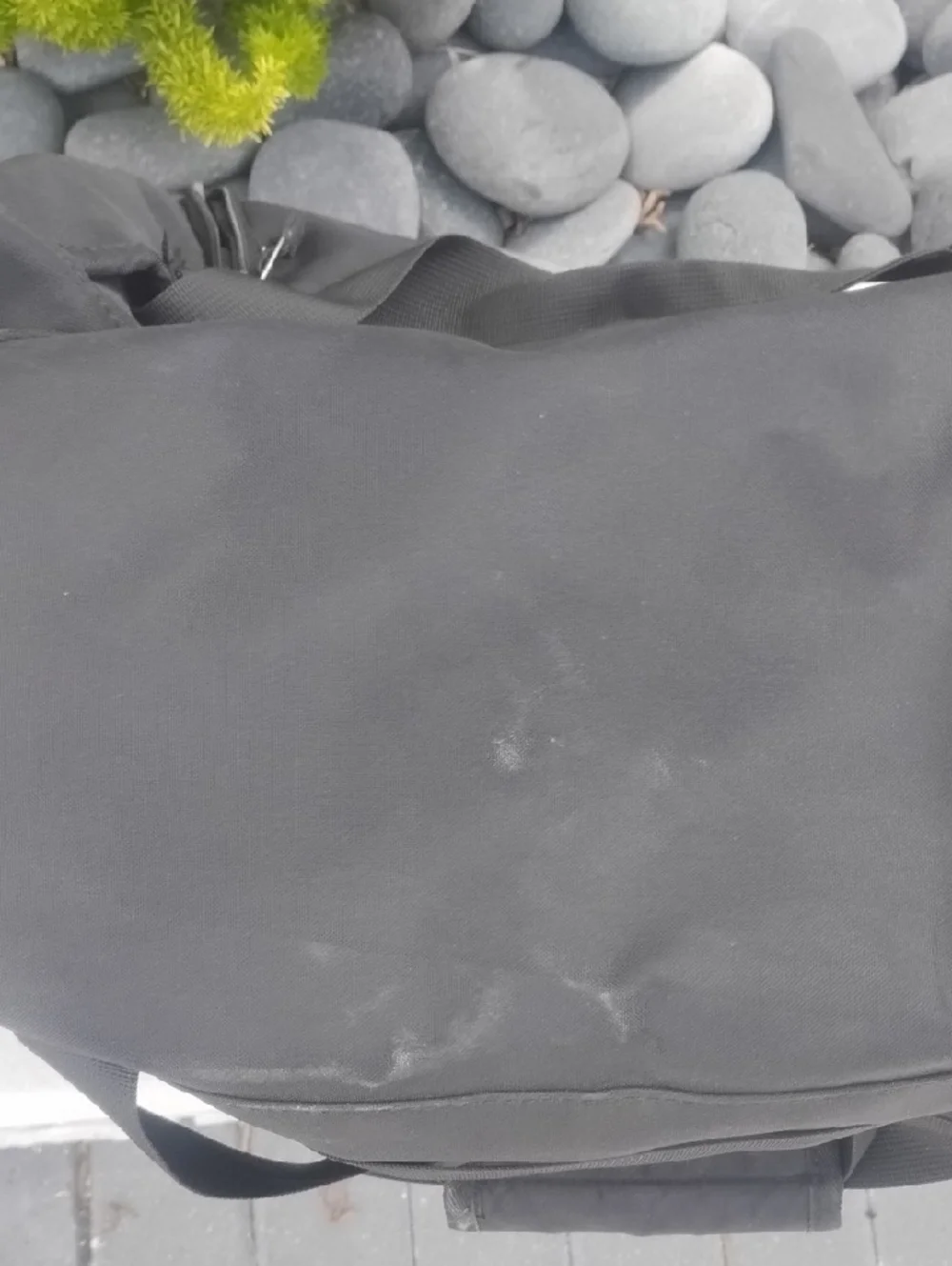 Classic Black Men's Duffel Bag with Multiple Pockets